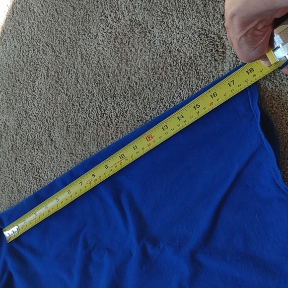 T-shirt - Picture 2 of 4